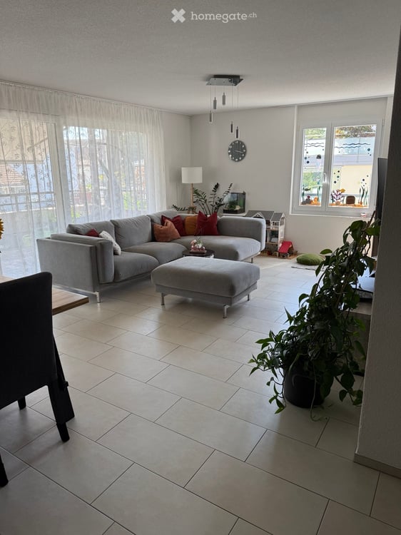 Attraktive 4.5-Zimmer-Wohnung mit Balkon an ruhiger Lage 2