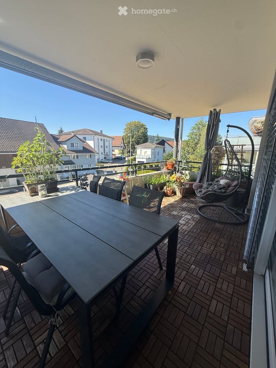Attraktive 4.5-Zimmer-Wohnung mit Balkon an ruhiger Lage