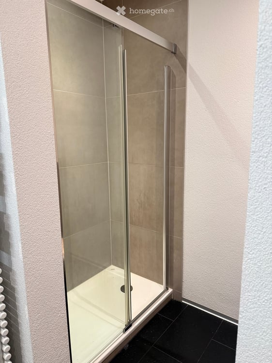 Charmante 4-Zimmer-Altbauwohnung mit Balkon 4