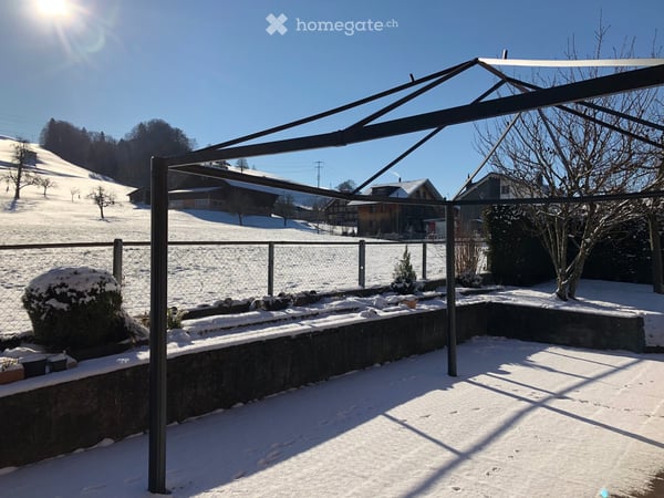 grosszügige 4.5 ZW EG/1.OG mit Garten in Hasle LU 22