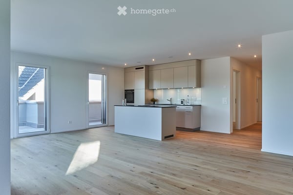 Lichtdurchflutete 4.5-Zimmer-Attikawohnung mit grosser 46.2m² Terrasse – in Wiedlisbach 2