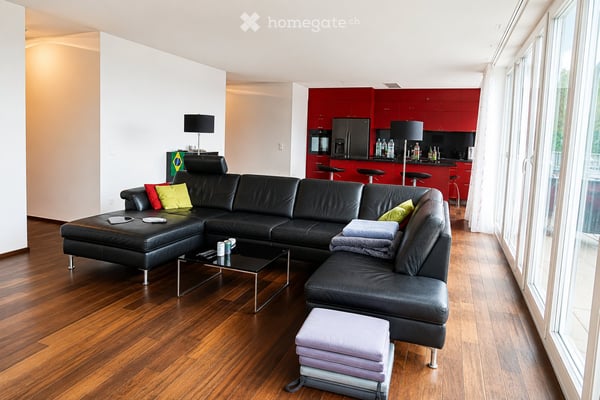 Exklusive 4.5-Zi.-Attika | 66 m² Wohnbereich | 25 m² Terrasse | 2 TG-Plätze 7
