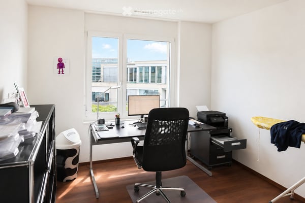Exklusive 4.5-Zi.-Attika | 66 m² Wohnbereich | 25 m² Terrasse | 2 TG-Plätze 14