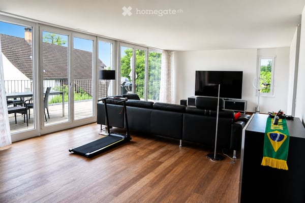 Exklusive 4.5-Zi.-Attika | 66 m² Wohnbereich | 25 m² Terrasse | 2 TG-Plätze 8
