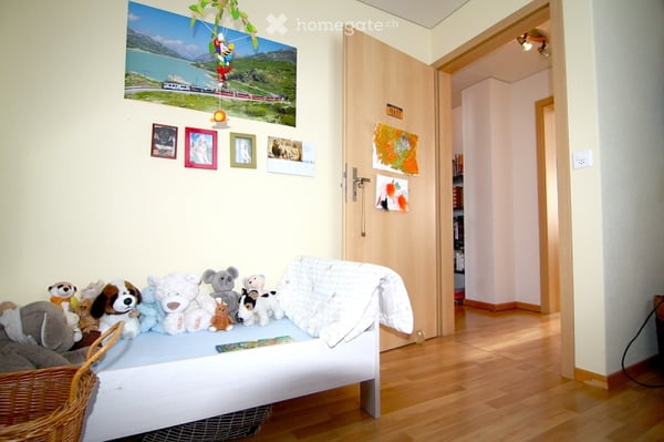 Grosses 8.5 Zimmer Einfamilienhaus mit sehr schöner Aussicht 8