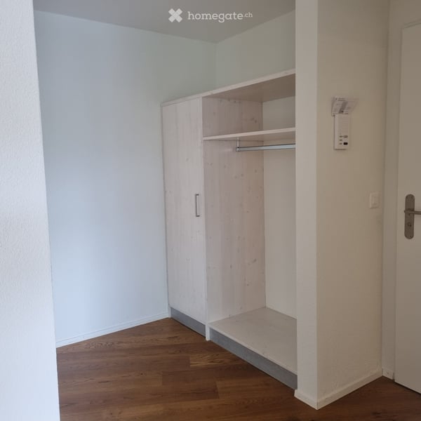 Helle 2.5 Zimmer Attikawohnung 7