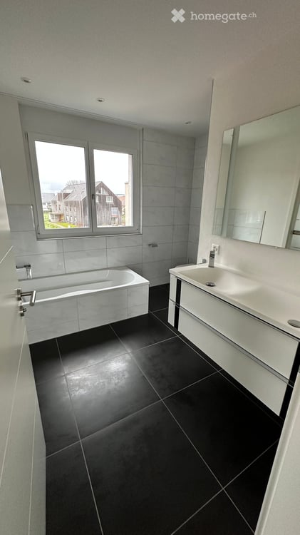 Grosszügiges 6.5-Zimmer-Doppeleinfamilienhaus (Haushälfte) in Erlen – ab November 2026 verfügbar 14