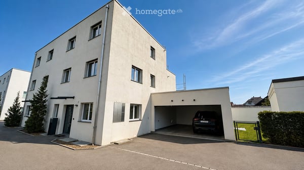 Grosszügiges 6.5-Zimmer-Doppeleinfamilienhaus (Haushälfte) in Erlen – ab November 2026 verfügbar 4