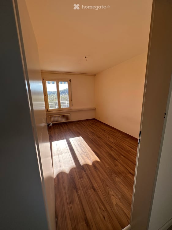 Helle 4.5-Zimmer-Wohnung mit Balkon und schöner Aussicht in Brugg 6