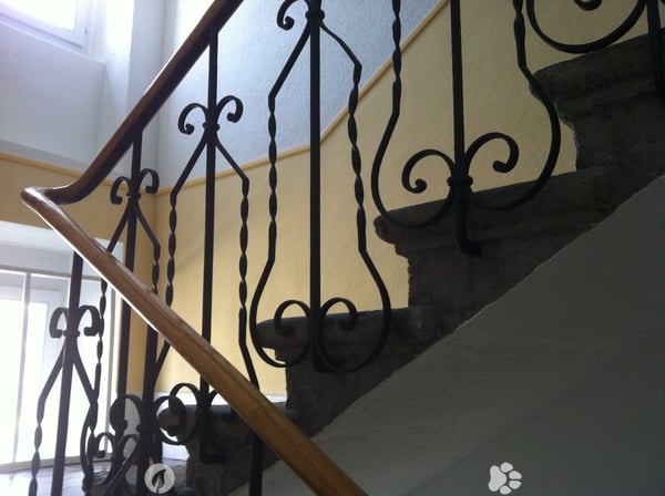 Einzigartige 2.5-Zimmer-Duplex-Wohnung mit Dachterrasse und Panoramablick 3