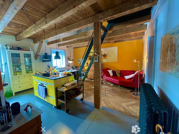 Einzigartige 3,5-Zimmer-Wohnung mit Dachterrasse und Panoramablick 2
