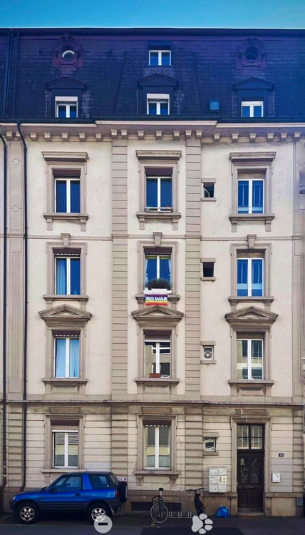 Einzigartige 2.5-Zimmer-Duplex-Wohnung mit Dachterrasse und Panoramablick 2