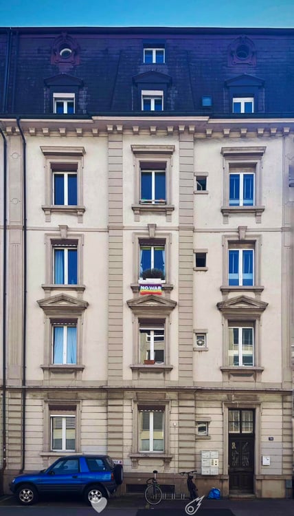 Einzigartige 2.5-Zimmer-Duplex-Wohnung mit Dachterrasse und Panoramablick 2