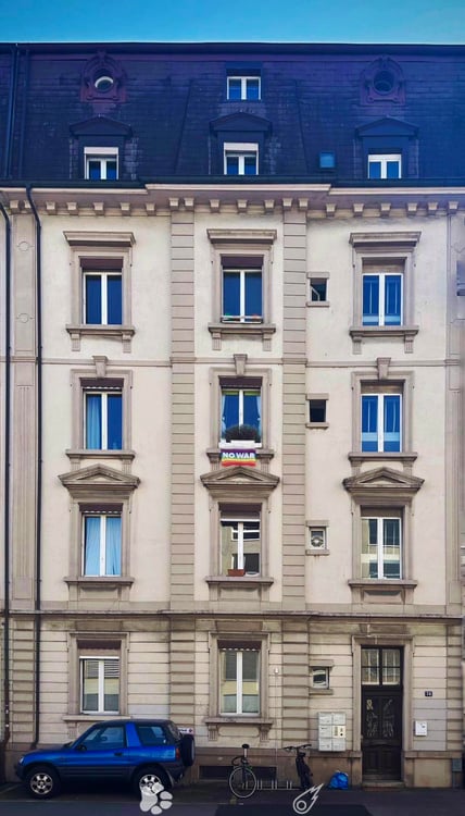Einzigartige 2.5-Zimmer-Duplex-Wohnung mit Dachterrasse und Panoramablick 2