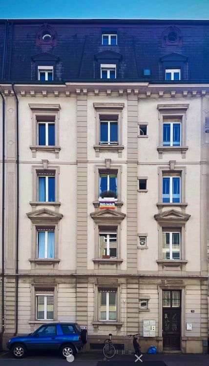 Einzigartige 2.5-Zimmer-Duplex-Wohnung mit Dachterrasse und Panoramablick 2