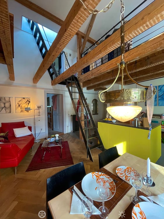 Einzigartige 3,5-Zimmer-Wohnung mit Dachterrasse und Panoramablick 4