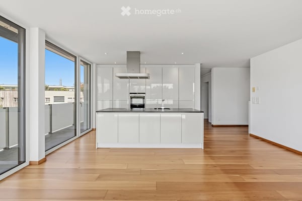 Grosszügige und gepflegte 2.5-Zimmer-Wohnung mit 31 m² Balkon in Widnau 2