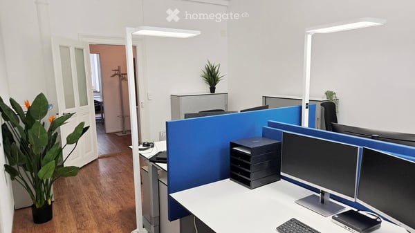 Grosszügige 4.5-Zimmer-Büroräume (105m2) in Altbau in der vorderen Lorraine, 3013 Bern 6