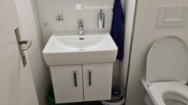 Grosszügige 4.5-Zimmer-Büroräume (105m2) in Altbau in der vorderen Lorraine, 3013 Bern 21