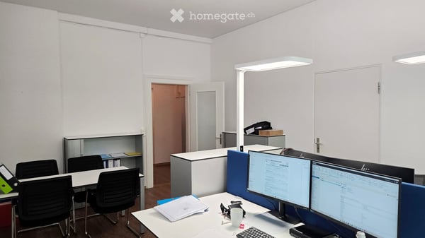 Grosszügige 4.5-Zimmer-Büroräume (105m2) in Altbau in der vorderen Lorraine, 3013 Bern 14