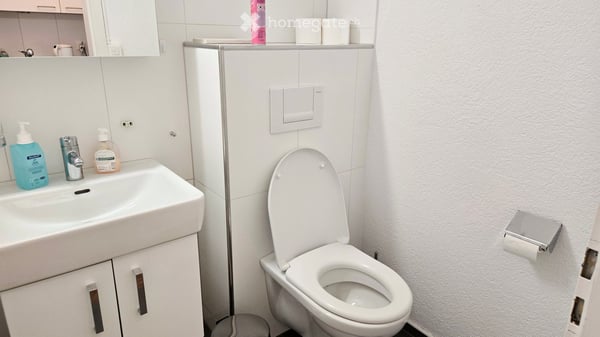 Grosszügige 4.5-Zimmer-Büroräume (105m2) in Altbau in der vorderen Lorraine, 3013 Bern 22