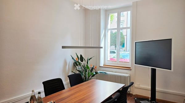 Grosszügige 4.5-Zimmer-Büroräume (105m2) in Altbau in der vorderen Lorraine, 3013 Bern 10