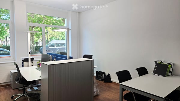 Grosszügige 4.5-Zimmer-Büroräume (105m2) in Altbau in der vorderen Lorraine, 3013 Bern 8