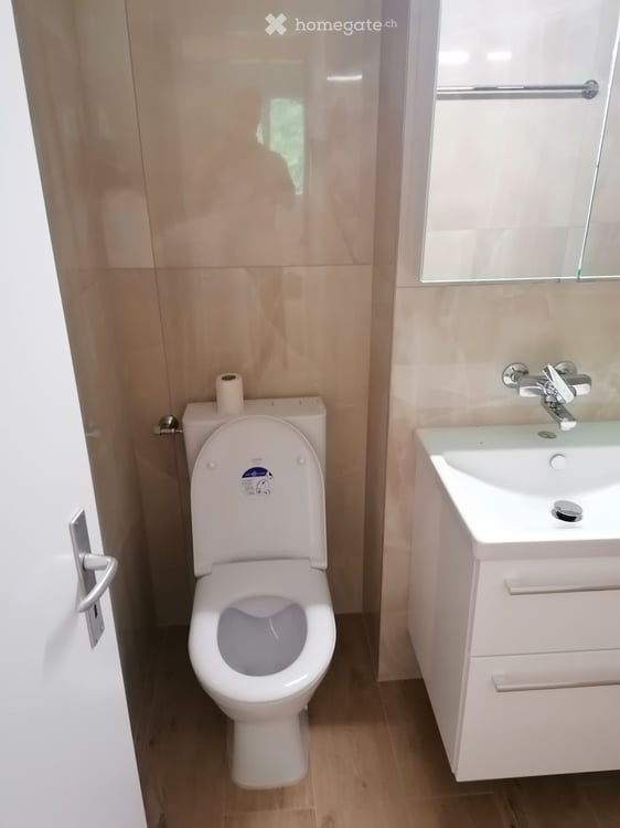 Frisch renovierte 3.5-Zimmer-Wohnung mit Balkon in Biel/Bienne – sofort verfügbar! 7