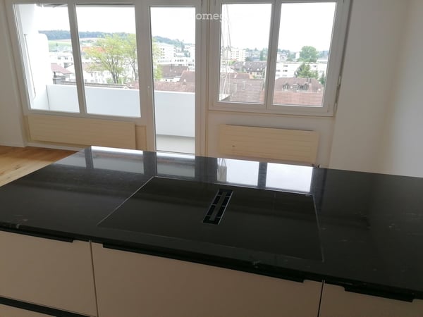 Frisch renovierte 3.5-Zimmer-Wohnung mit Balkon in Biel/Bienne – sofort verfügbar! 5