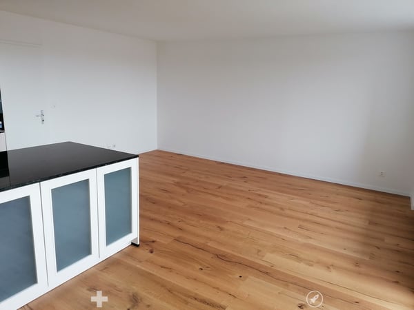 Frisch renovierte 3.5-Zimmer-Wohnung mit Balkon in Biel/Bienne – sofort verfügbar! 4