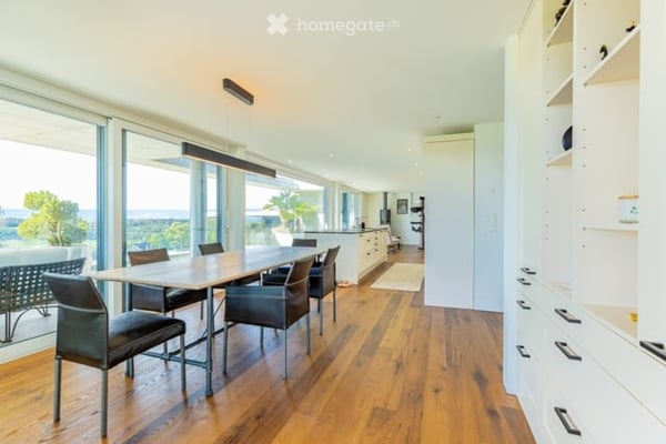 3.5-Zimmer-Attika mit Weitblick – 100 m² Terrasse & Studio 5