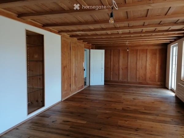 Renovierte 4-Zimmer-Wohnung mit Balkon und schöner Aussicht in Oberwil b. Büren 4