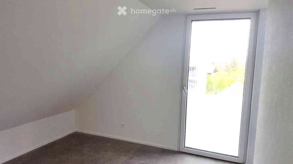 Helle moderne 4.5 Dachgeschoss-Zimmerwohnung mit hochwertiger Ausstattung 5