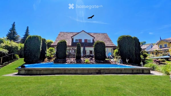 Villa im Landhausstil – Ihr privates Refugium mit Pool in St. Gallen