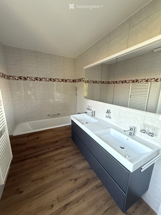 frisch renoviertes 5.5-Zimmer-Doppel-EFH an ruhiger Lage 11