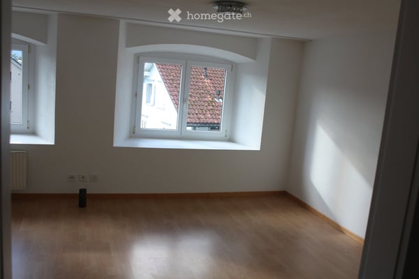 Helle renovierter 4.5-Zimmer-Wohnung mit eigenem Hausteil und grossem Garten in Sennwald 5