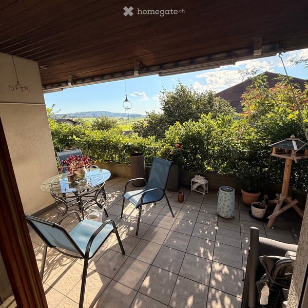 Appartement lumineux de 4.5 pièces avec vue à Lamboing 2