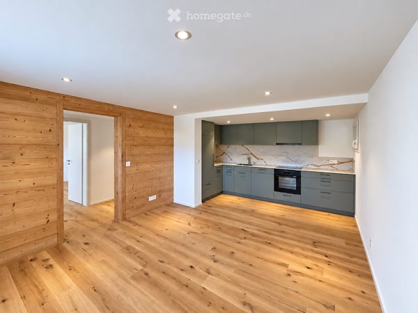 Kernsanierte 1.5-Zimmer-Wohnung mit grosszügigem privatem Vorplatz 2