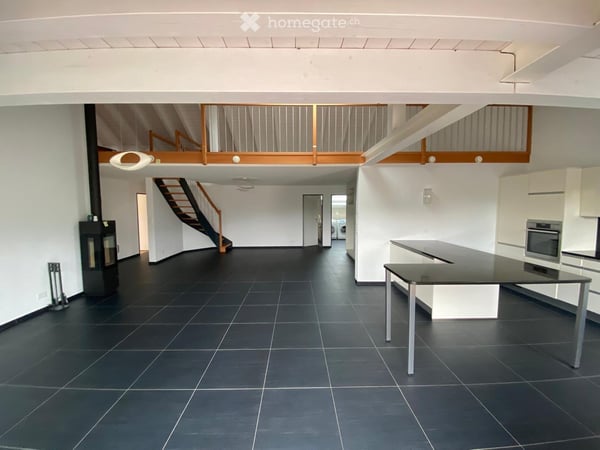 Magnifique appartement en attique de 6.5 pièces à Courtételle 1