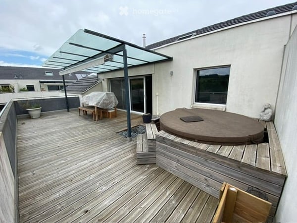 Magnifique appartement en attique de 6.5 pièces à Courtételle 2