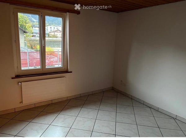 Charmante 1.5-Zimmer-Wohnung in Susten mit grosser Terrasse und kleinem Balkon 10