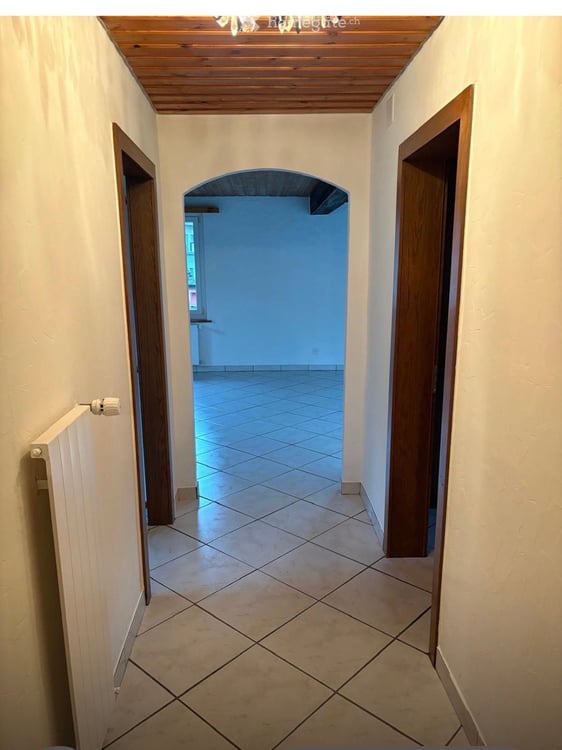 Charmante 1.5-Zimmer-Wohnung in Susten mit grosser Terrasse und kleinem Balkon 17