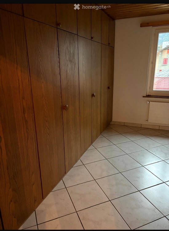 Charmante 1.5-Zimmer-Wohnung in Susten mit grosser Terrasse und kleinem Balkon 11