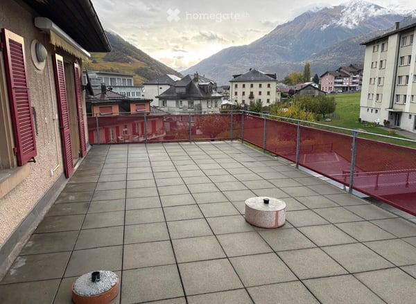 Charmante 1.5-Zimmer-Wohnung in Susten mit grosser Terrasse und kleinem Balkon 5