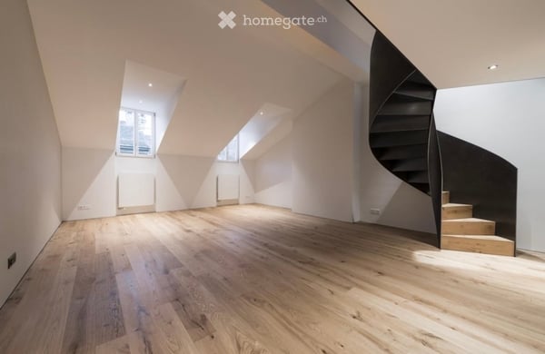 Charming 3.5-Room Attic Apartment in the Heart of Bern's Old Town 3