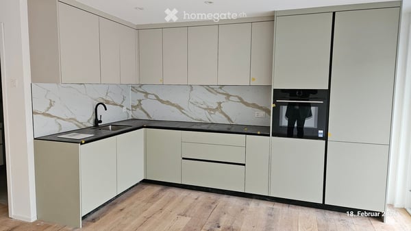 Frisch renovierte attraktive 3.5-Zimmer-Wohnung sowie 3.5 Zimmerwohnung in Schmitten zu vermieten 7