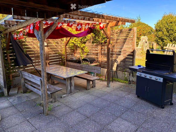 Charmanter 4.5-Zimmer-Maisonette möbiliert, befristet in Maur, ZH 18