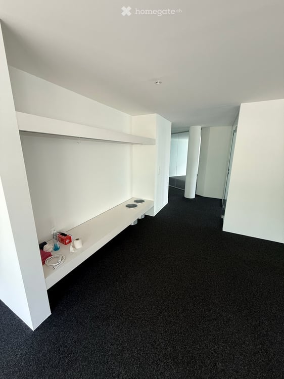 Helle 320 m² Gewerbe-/Bürofläche auf 2 Etagen an Top-Lage in Herisau – inkl. 3 Parkplätze 8