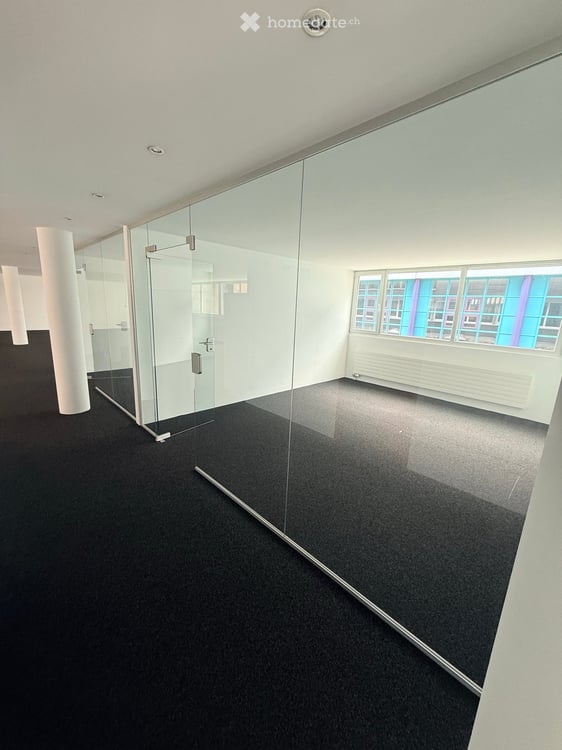Helle 320 m² Gewerbe-/Bürofläche auf 2 Etagen an Top-Lage in Herisau – inkl. 3 Parkplätze 10