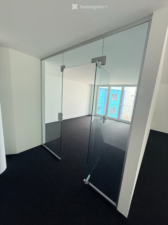 Helle 320 m² Gewerbe-/Bürofläche auf 2 Etagen an Top-Lage in Herisau – inkl. 3 Parkplätze 9